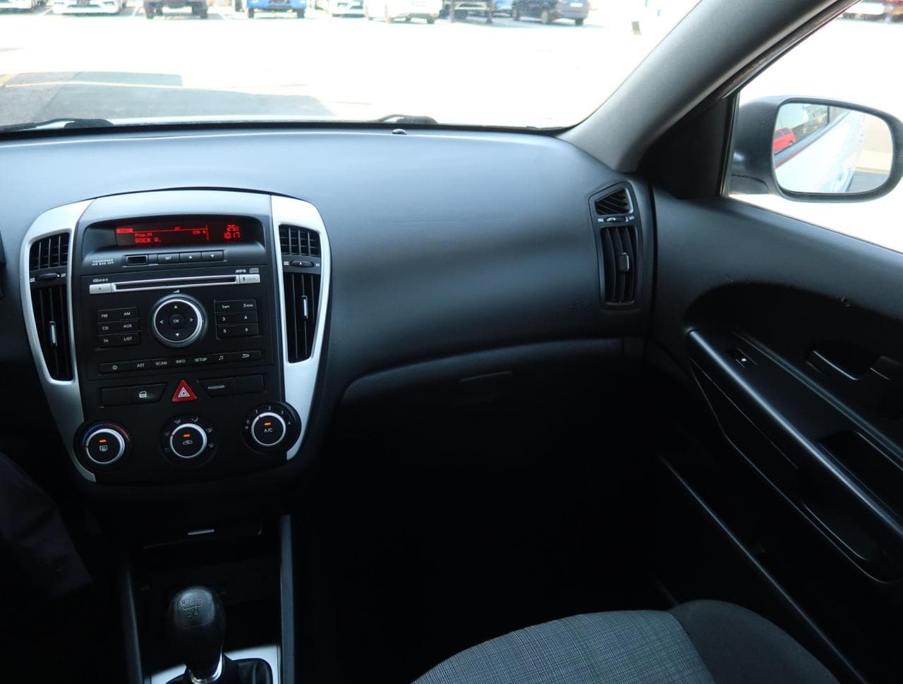 2010 Kia CEE'D - 21