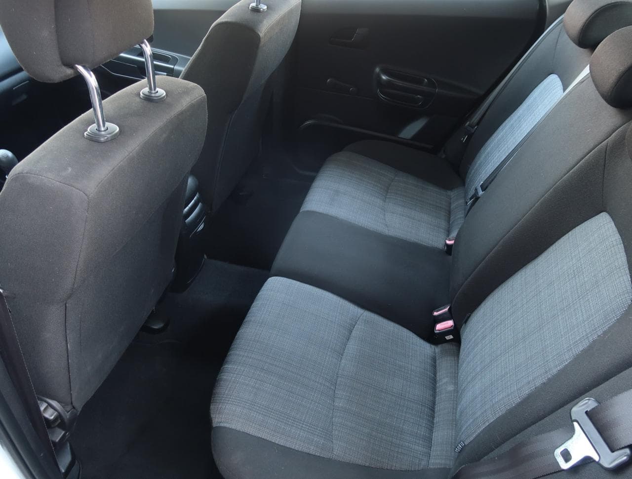 2010 Kia CEE'D - 28
