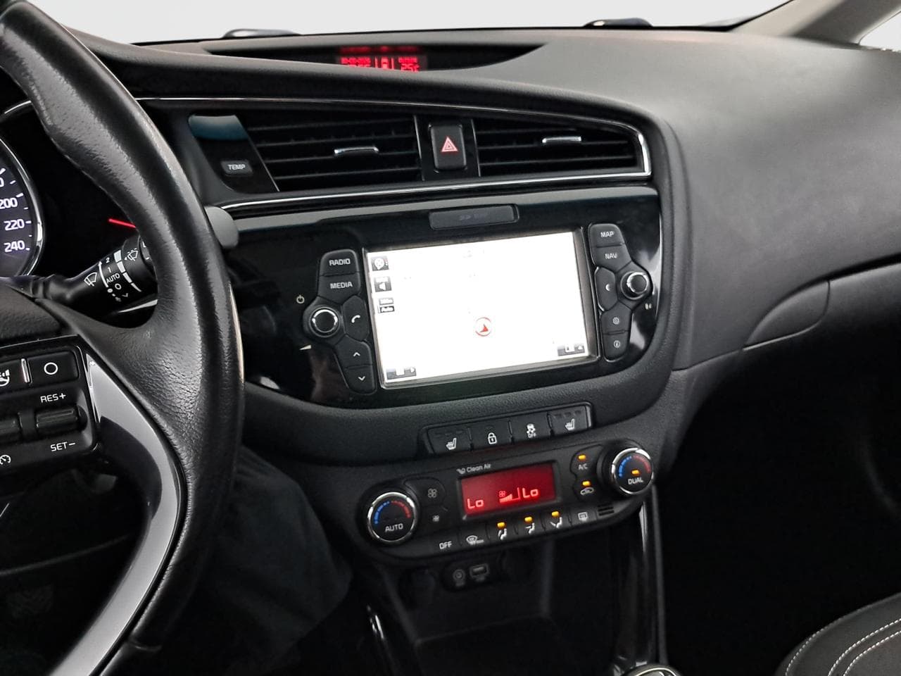 2016 Kia CEE'D - 18