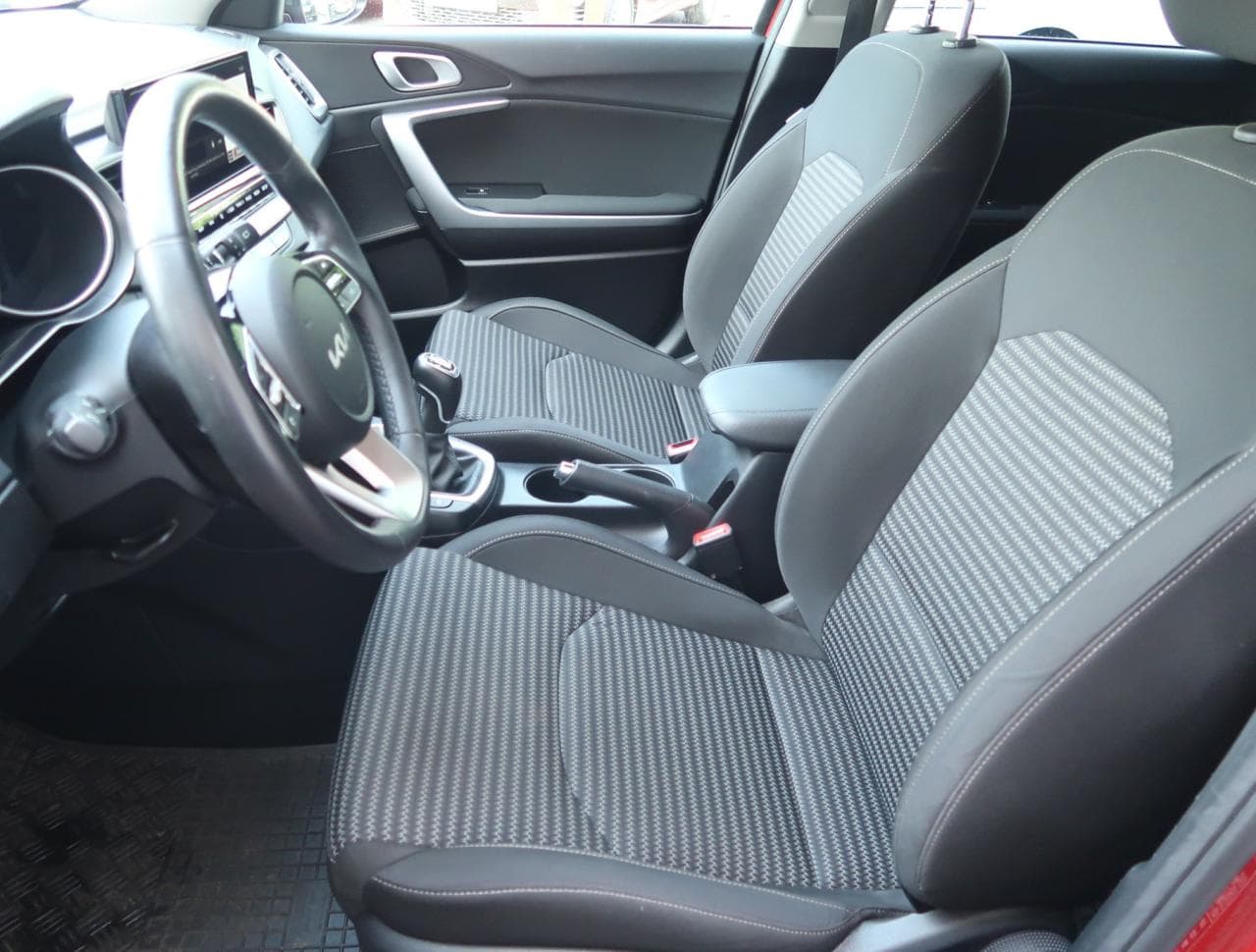 2023 Kia CEE'D - 16