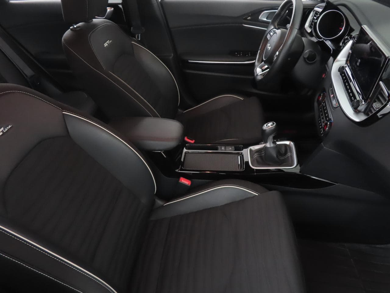 2025 Kia CEE'D - 12