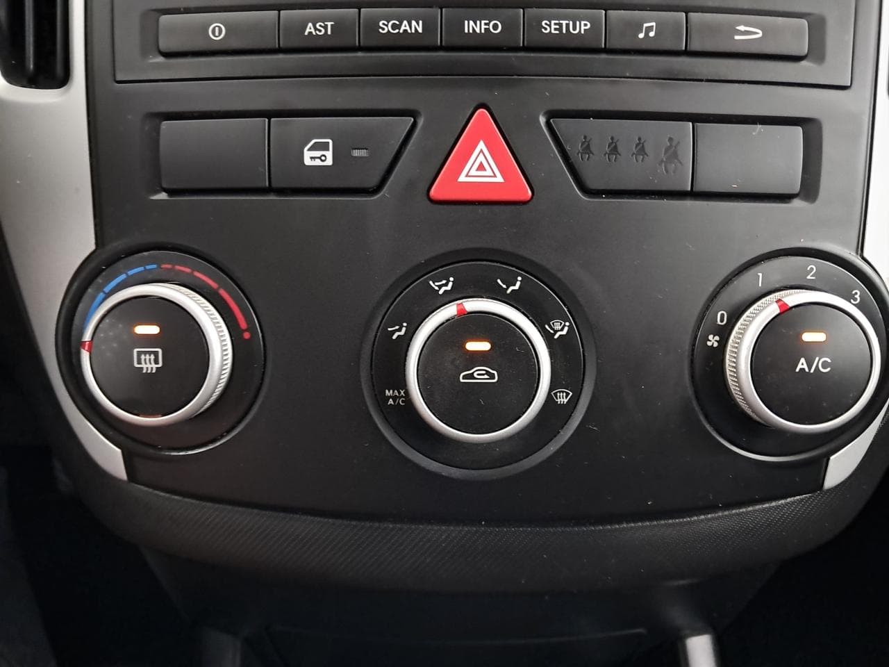 2011 Kia CEE'D - 19