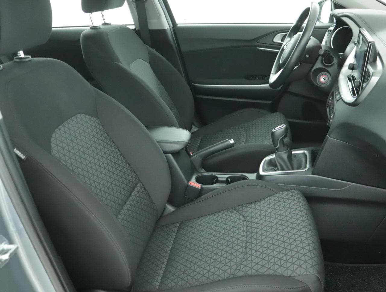2023 Kia CEE'D - 12