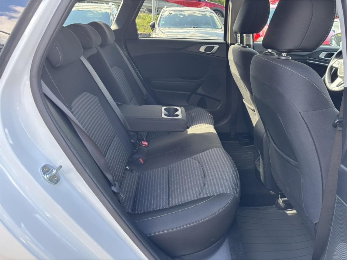 2023 Kia CEE'D - 14