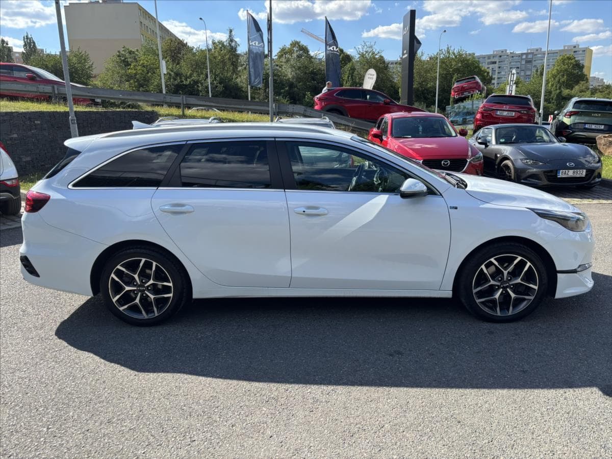 2023 Kia CEE'D - 6
