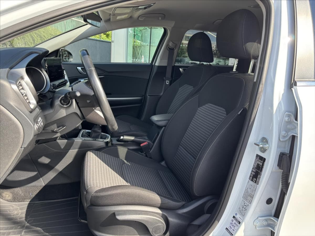 2023 Kia CEE'D - 10