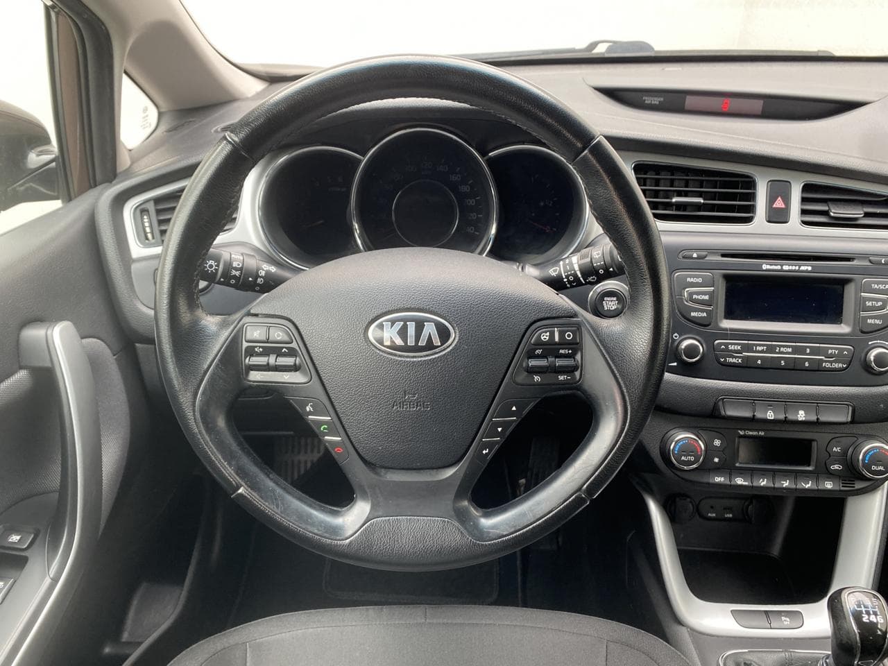 2013 Kia CEE'D - 11