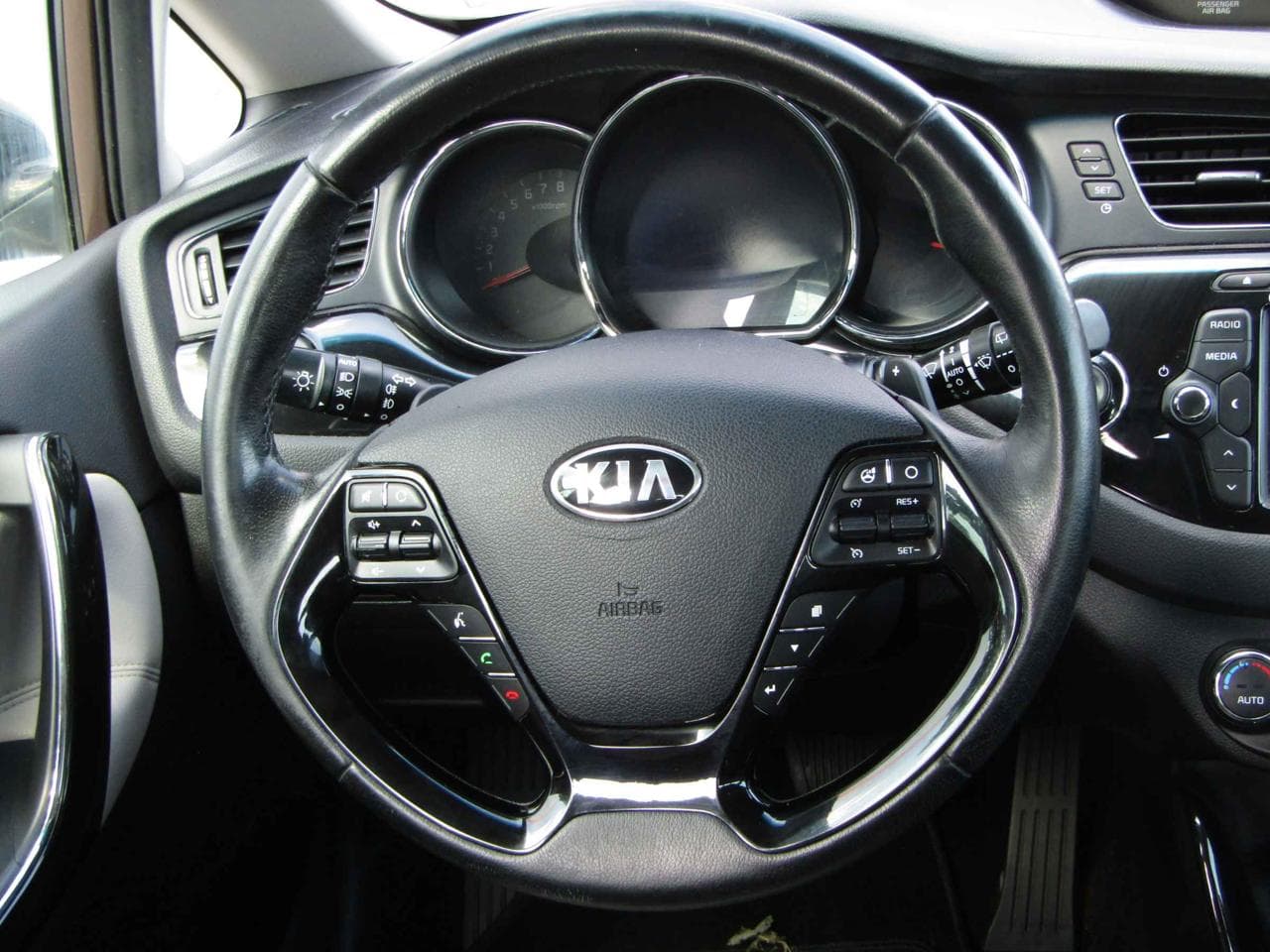 2012 Kia CEE'D - 13