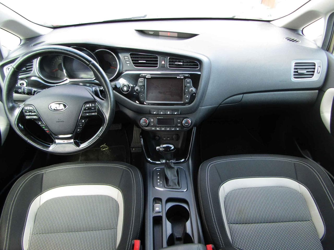 2012 Kia CEE'D - 8