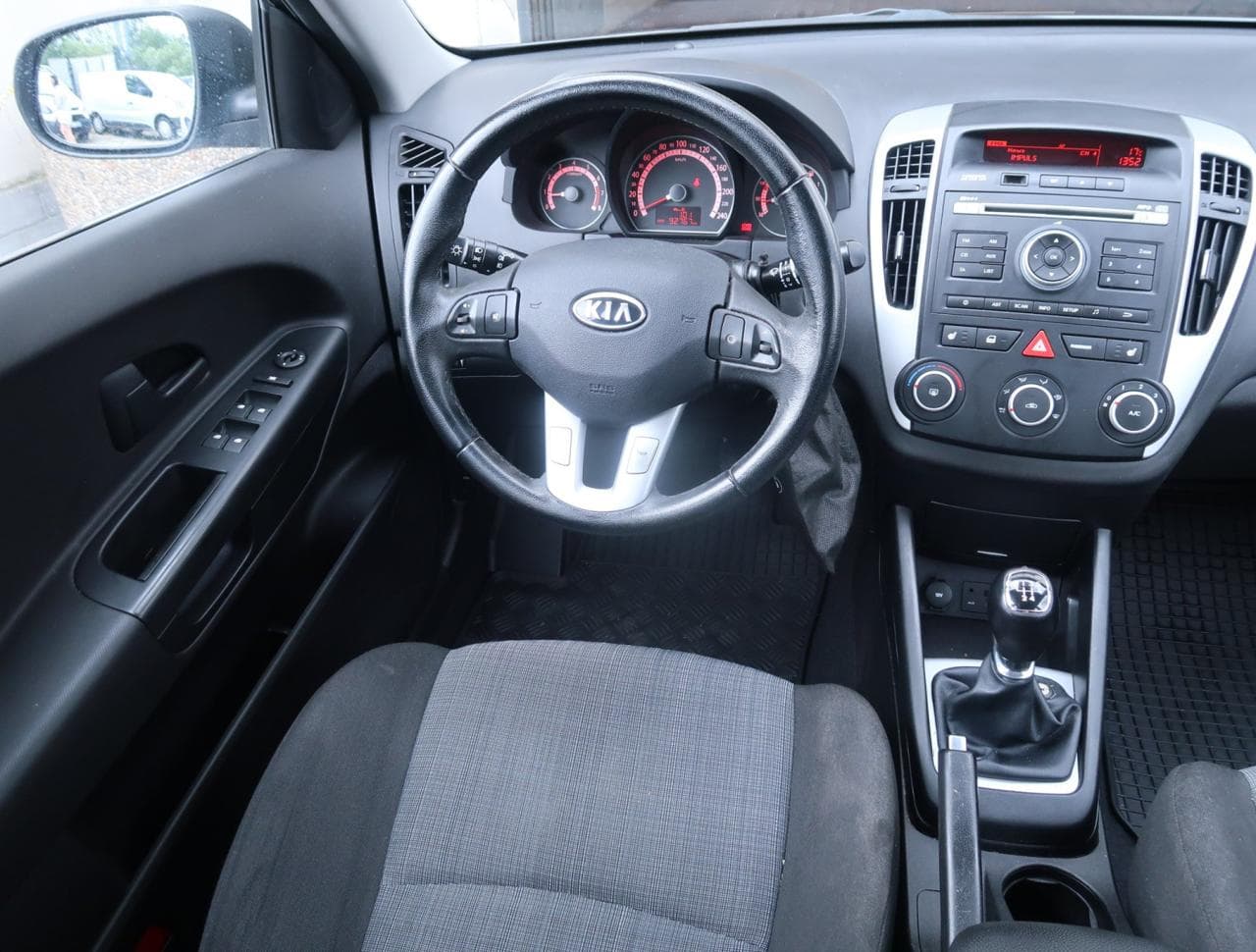 2010 Kia CEE'D - 9