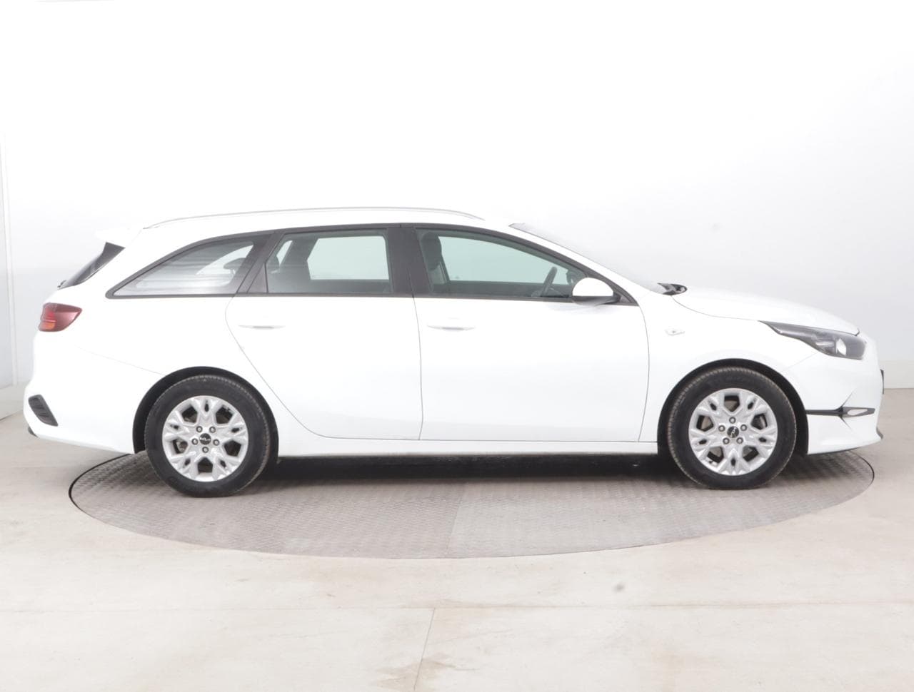 2023 Kia CEE'D - 8