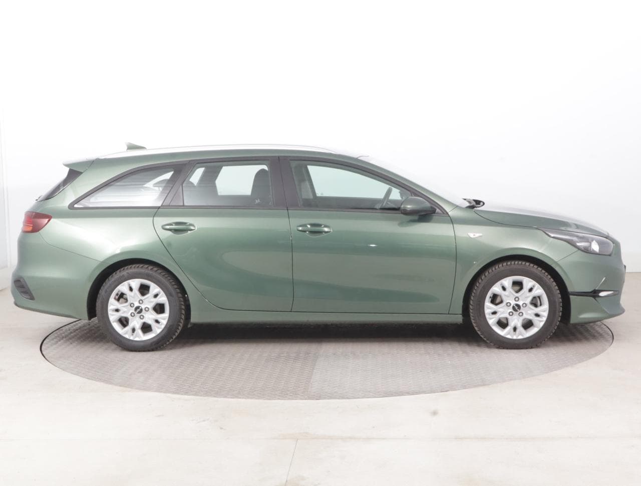 2023 Kia CEE'D - 8