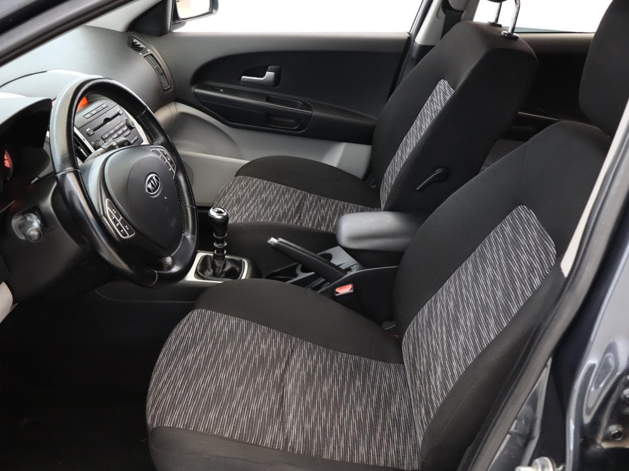 2009 Kia CEE'D - 14
