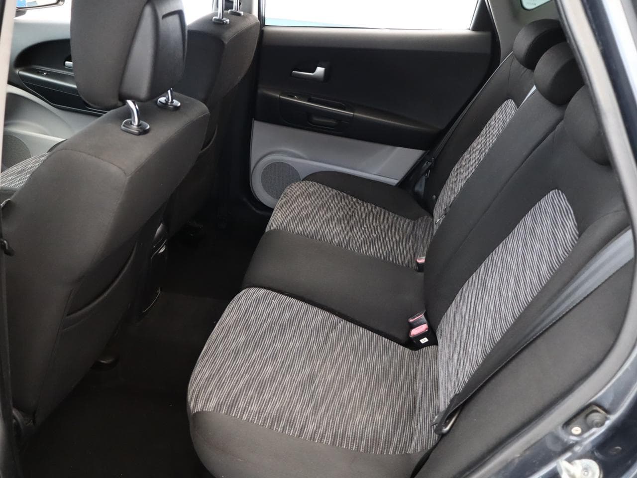 2009 Kia CEE'D - 13