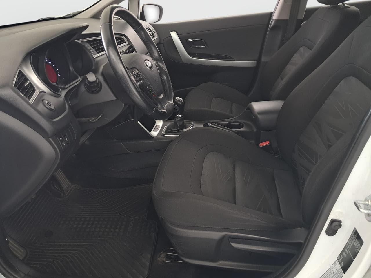 2016 Kia CEE'D - 16