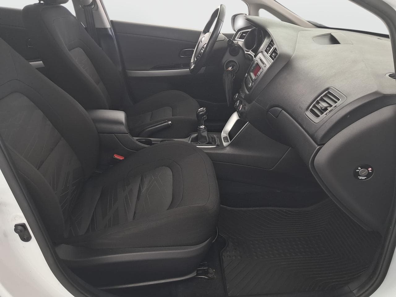2016 Kia CEE'D - 12