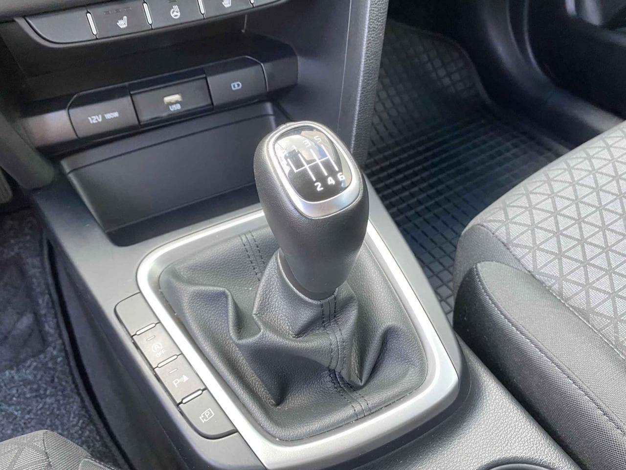 2022 Kia CEE'D - 16