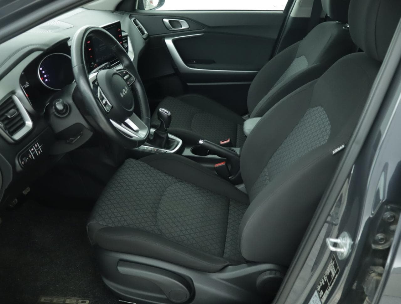 2023 Kia CEE'D - 16