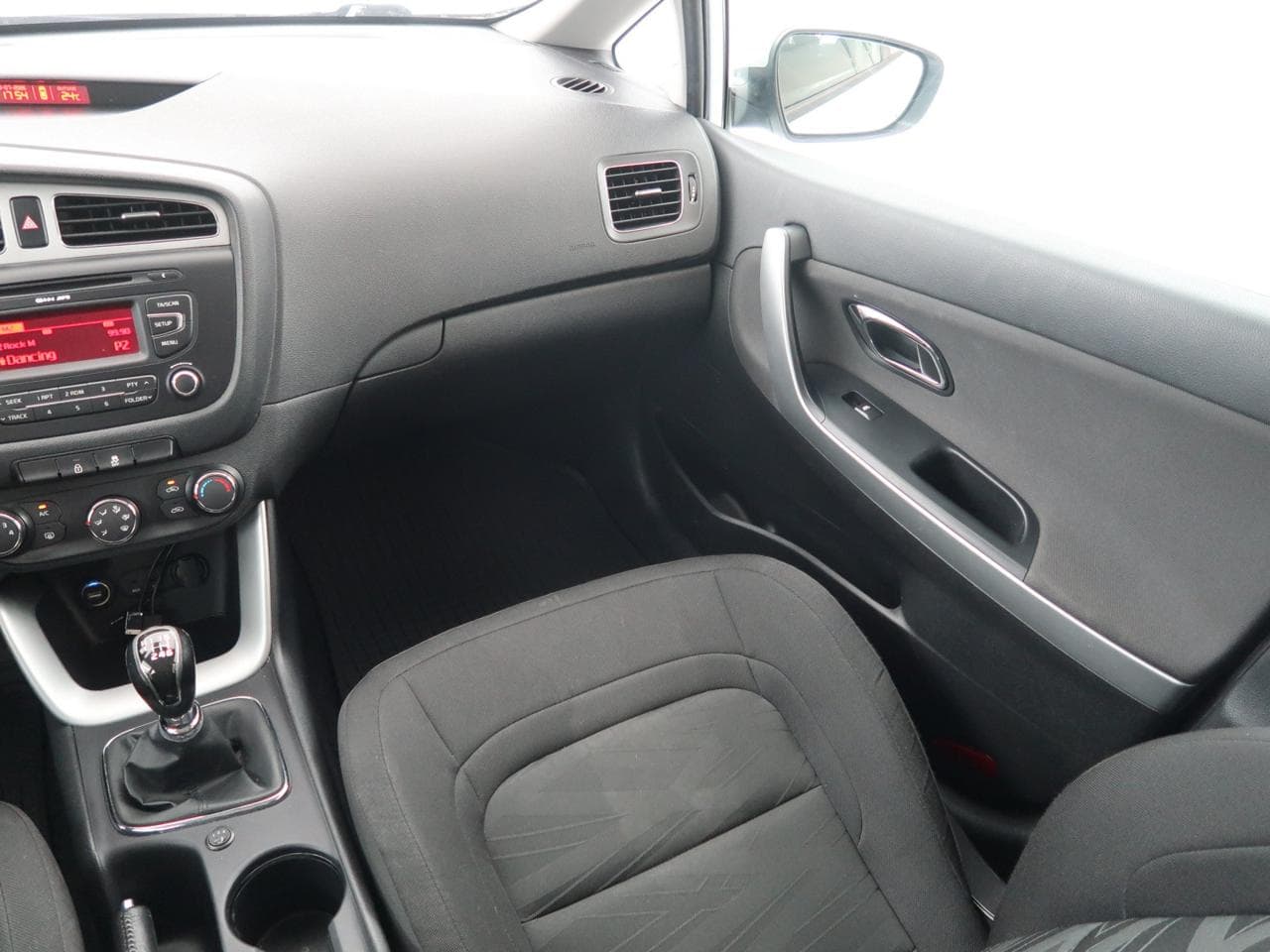 2013 Kia CEE'D - 11
