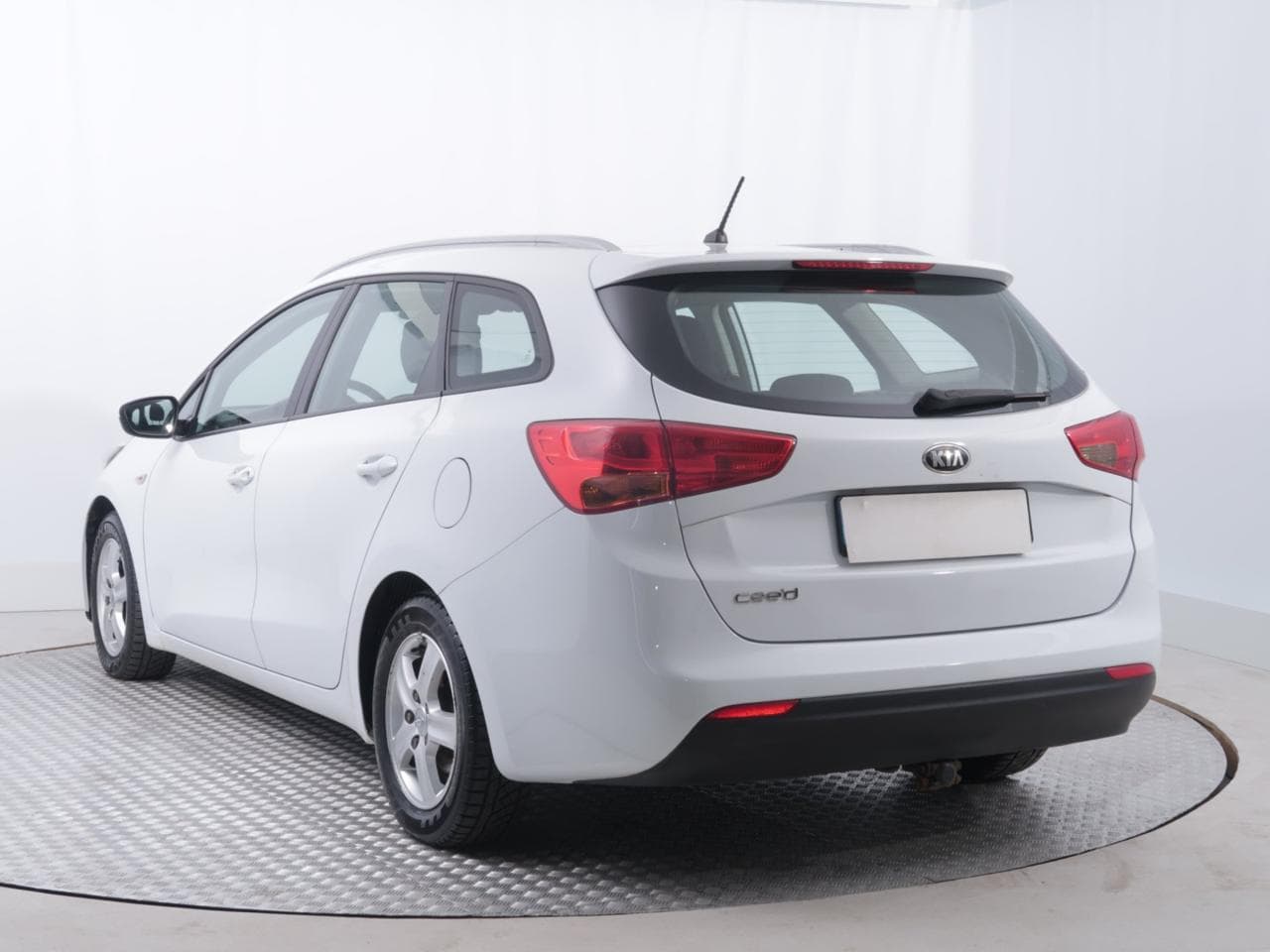2013 Kia CEE'D - 5