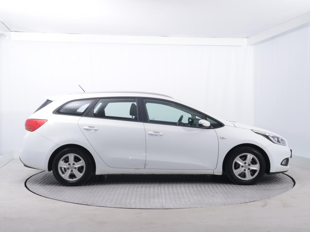 2013 Kia CEE'D - 8