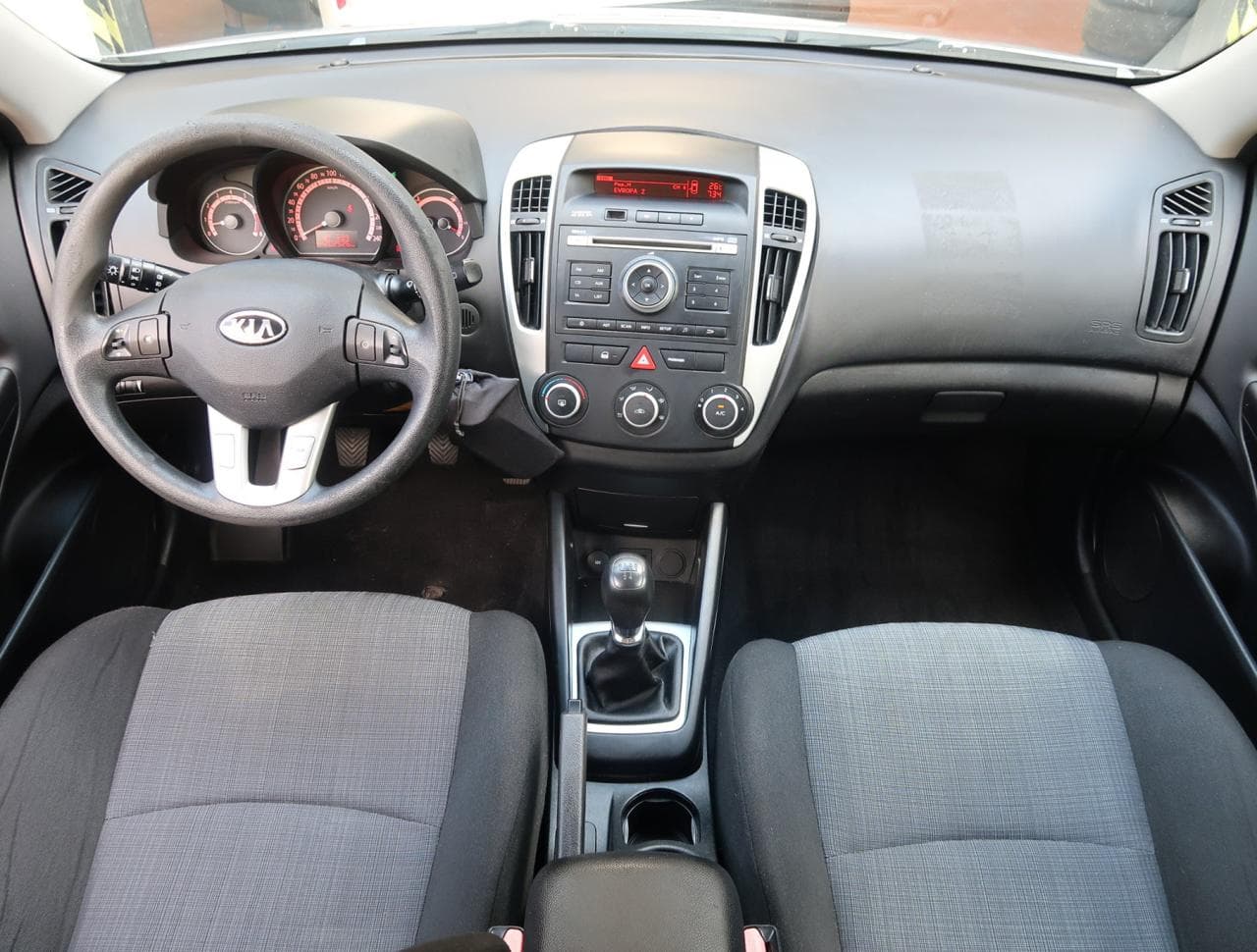 2011 Kia CEE'D - 10