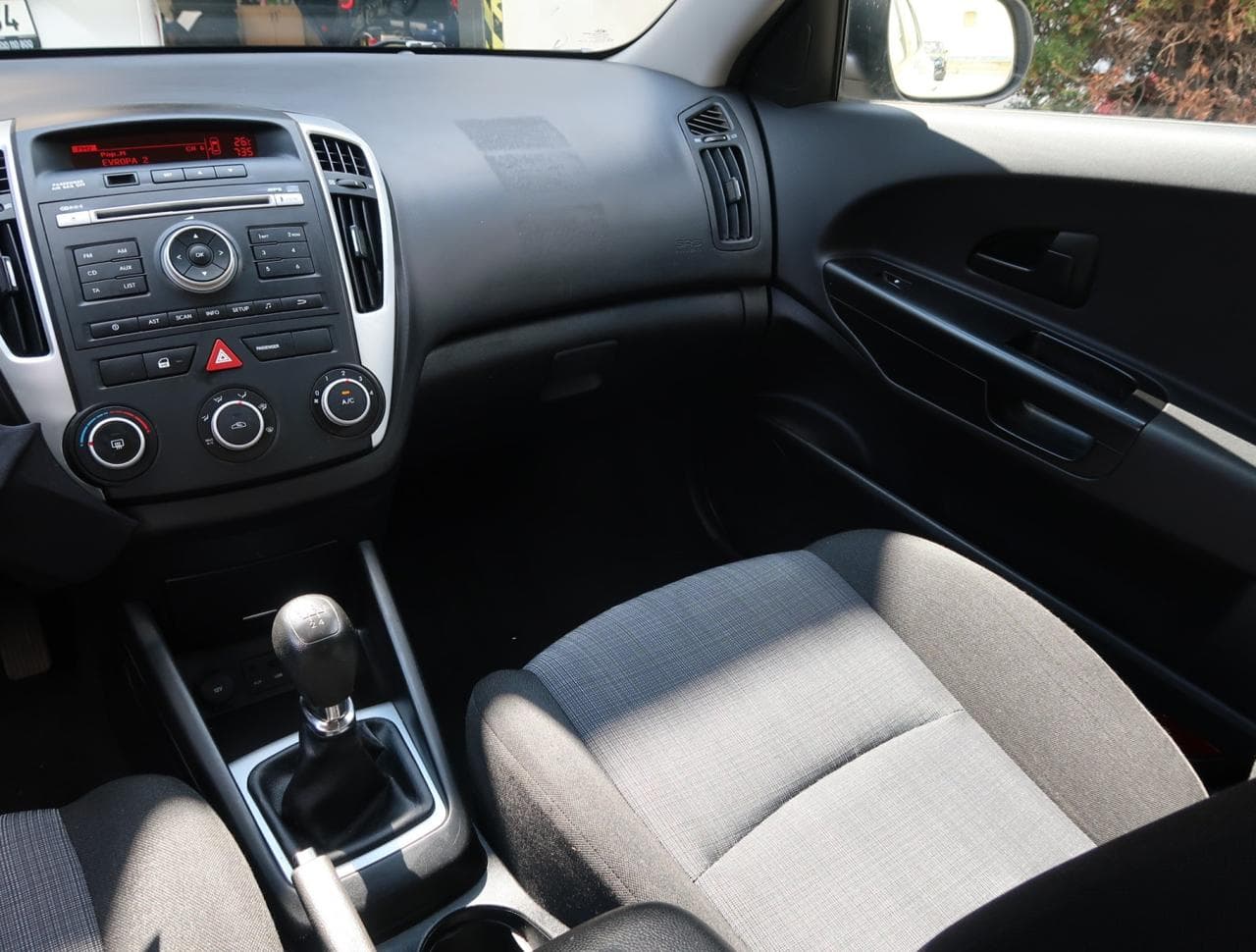 2011 Kia CEE'D - 11
