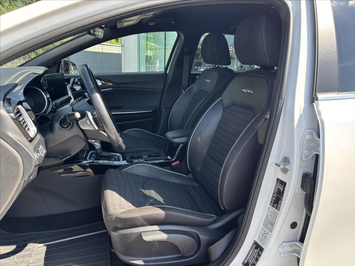 2023 Kia CEE'D - 10