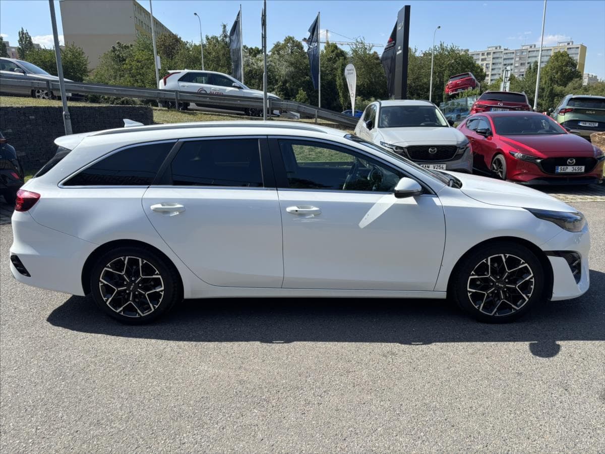 2023 Kia CEE'D - 6