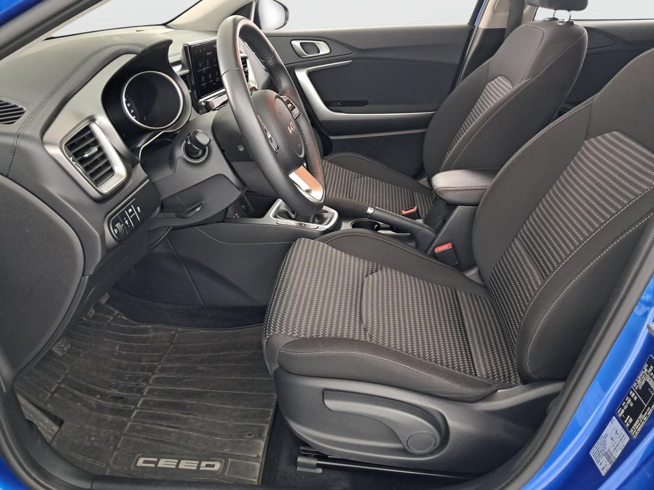 2025 Kia CEE'D - 16