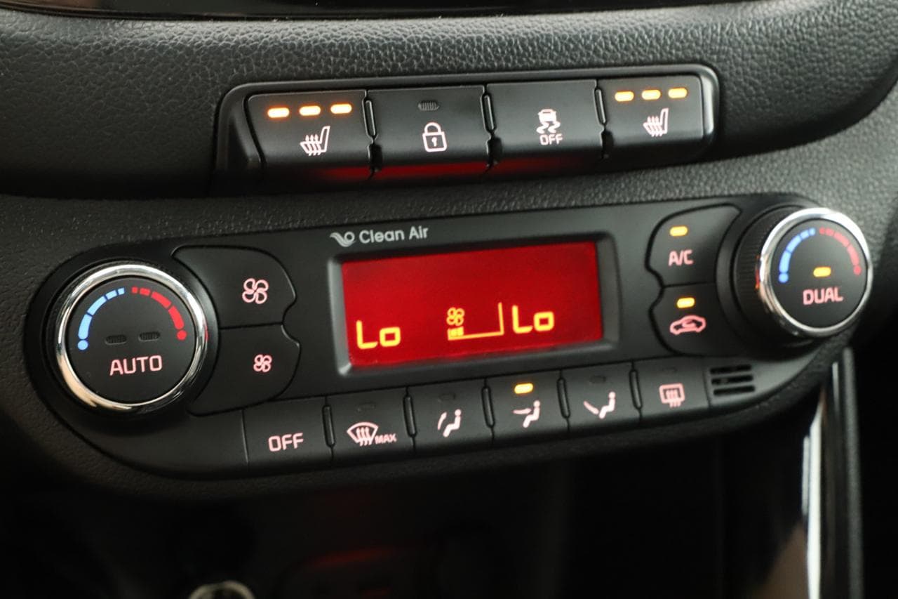 2015 Kia CEE'D - 19