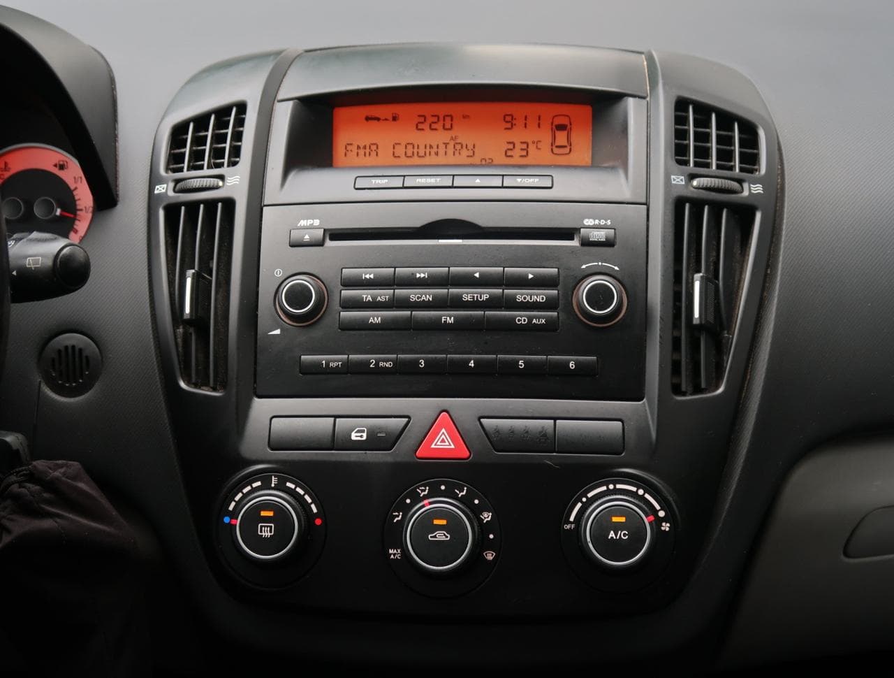 2009 Kia CEE'D - 18