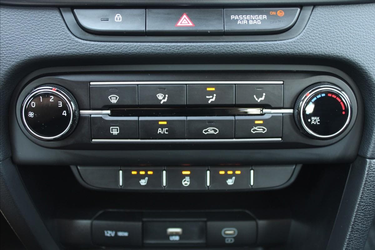 2023 Kia CEE'D - 14