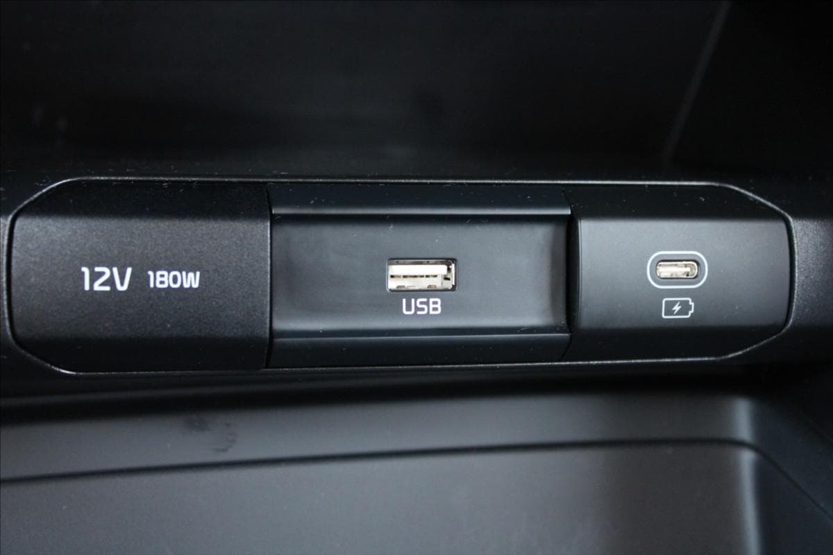 2023 Kia CEE'D - 16
