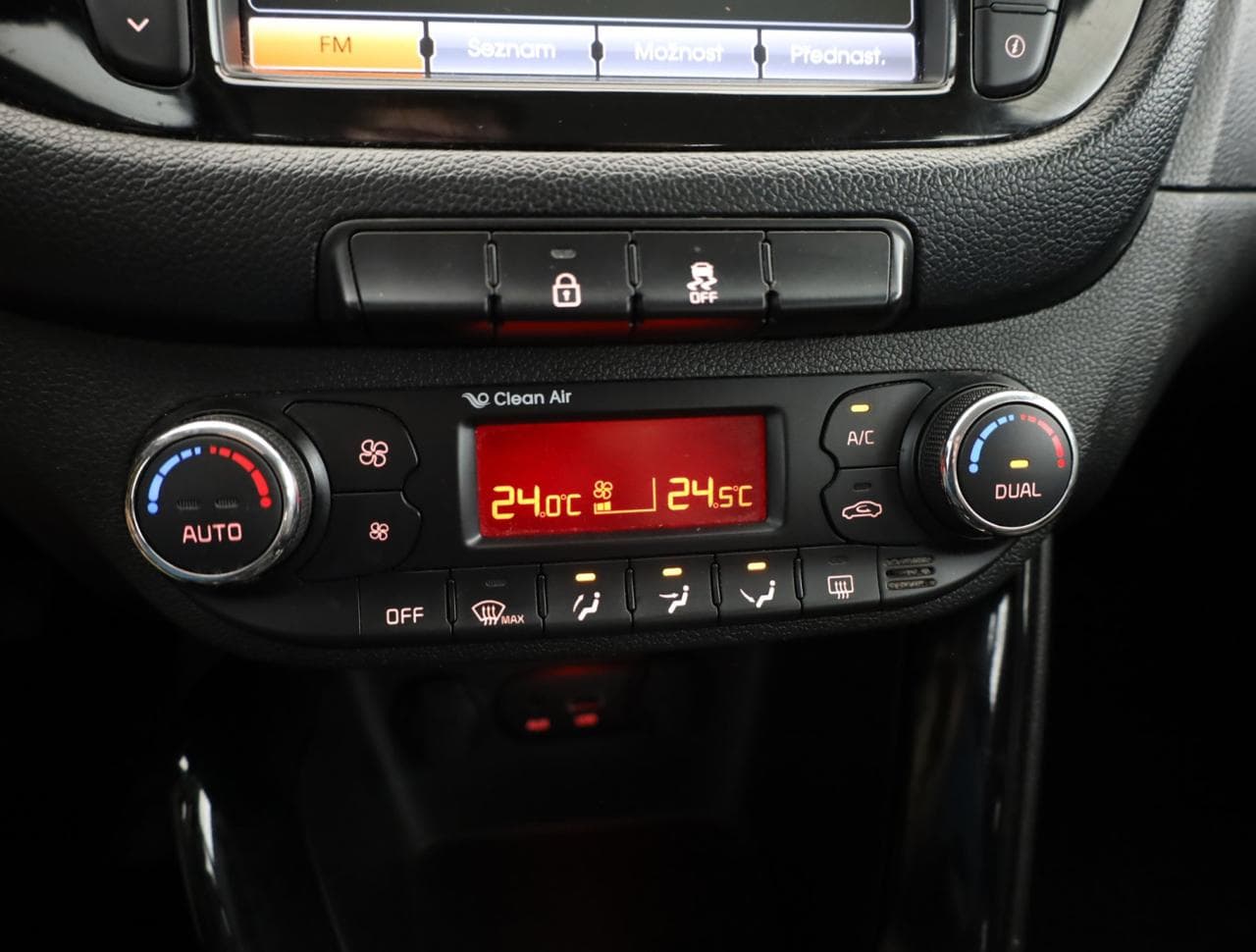 2014 Kia CEE'D - 16