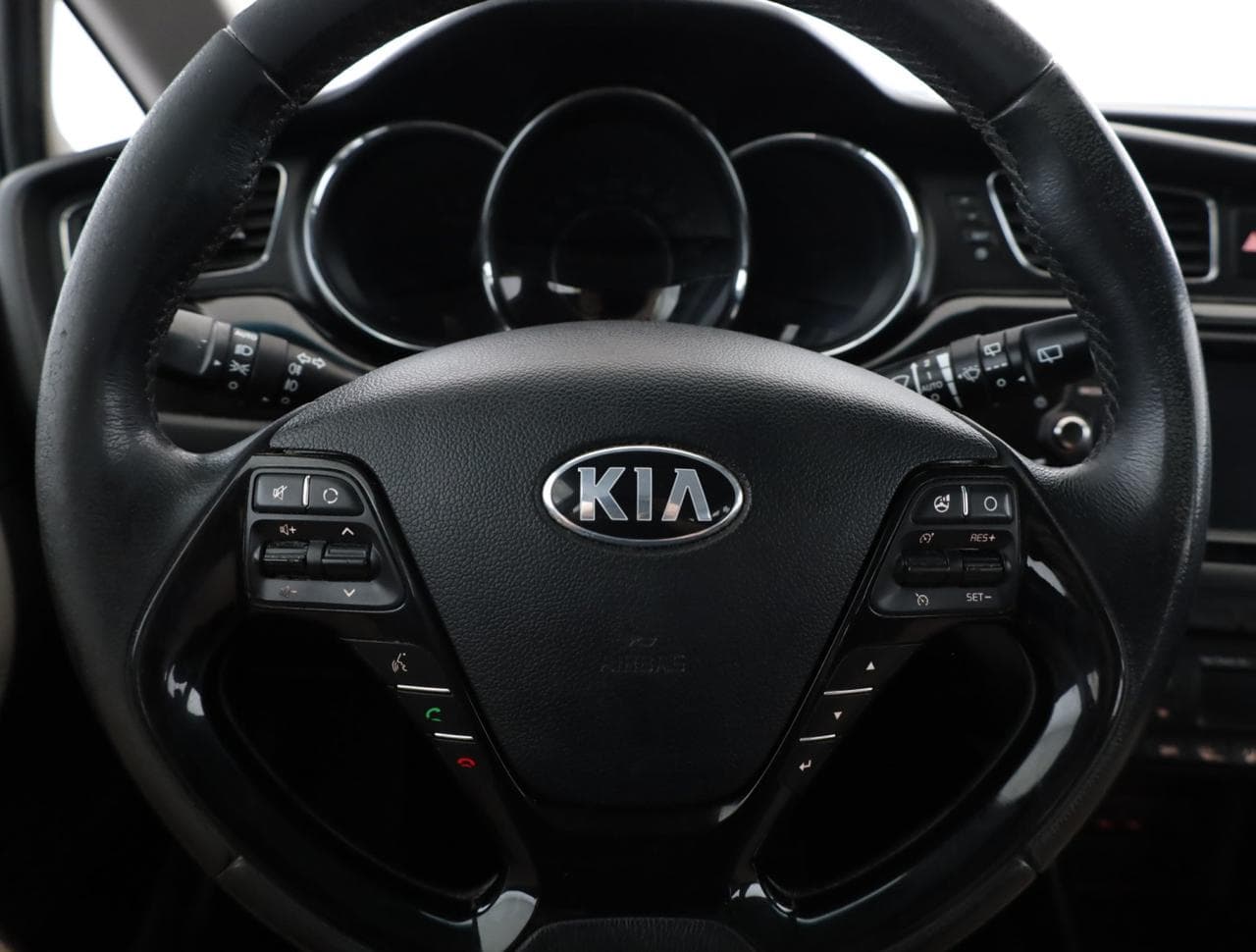 2014 Kia CEE'D - 14