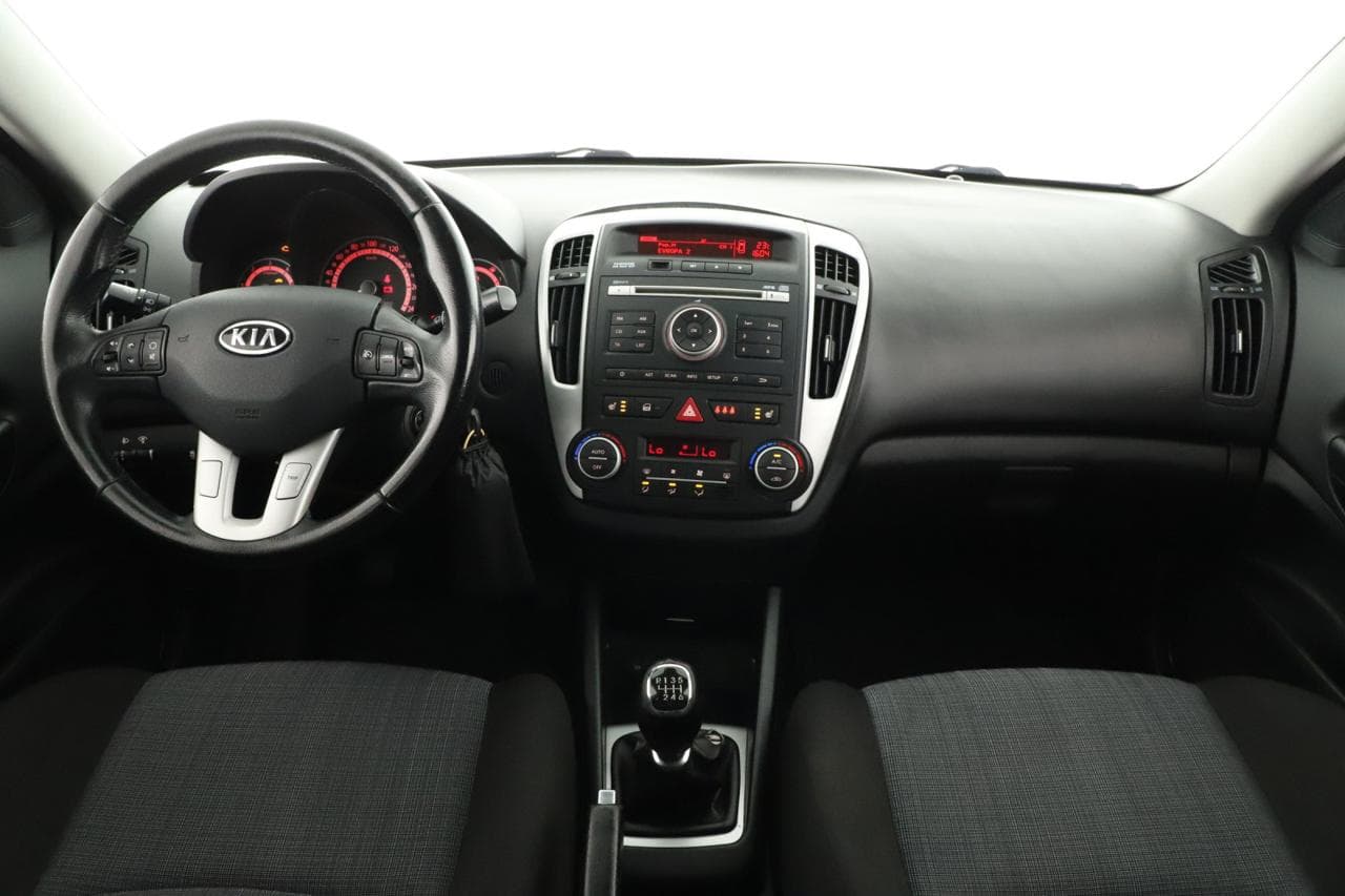 2011 Kia CEE'D - 9