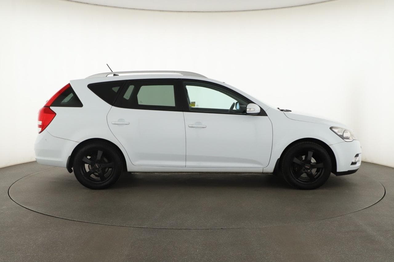 2011 Kia CEE'D - 8