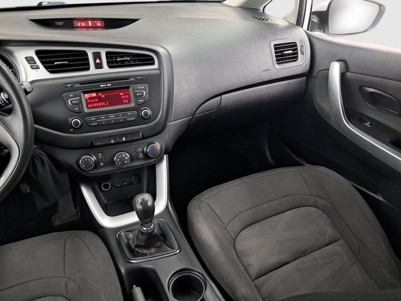 2013 Kia CEE'D - 11