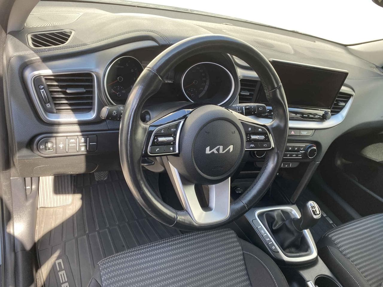 2023 Kia CEE'D - 13