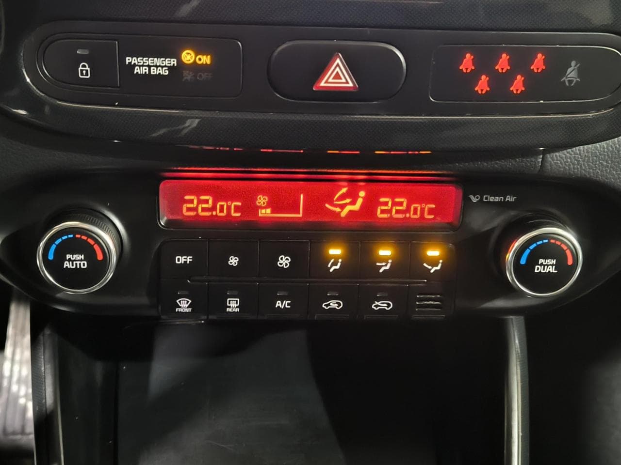 2015 Kia CARENS - 15