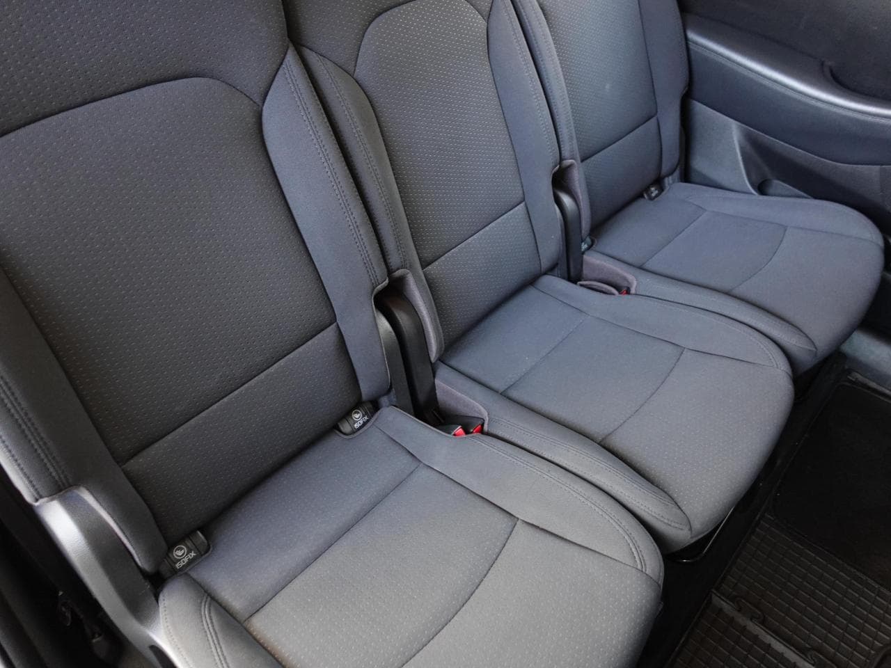 2014 Kia Carens - 12