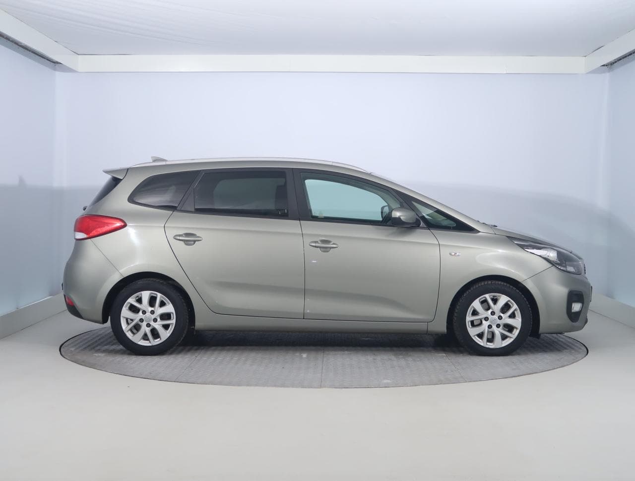 2017 Kia CARENS - 8