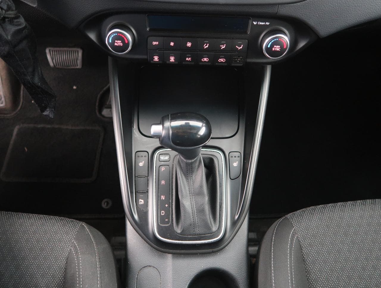 2017 Kia CARENS - 19
