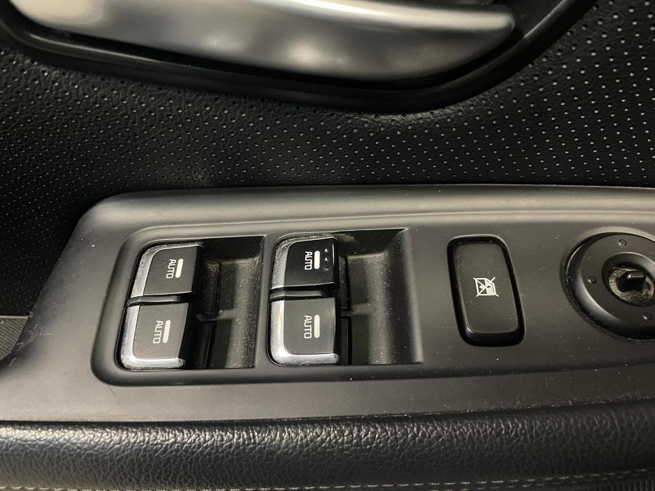 2016 Kia CARENS - 11