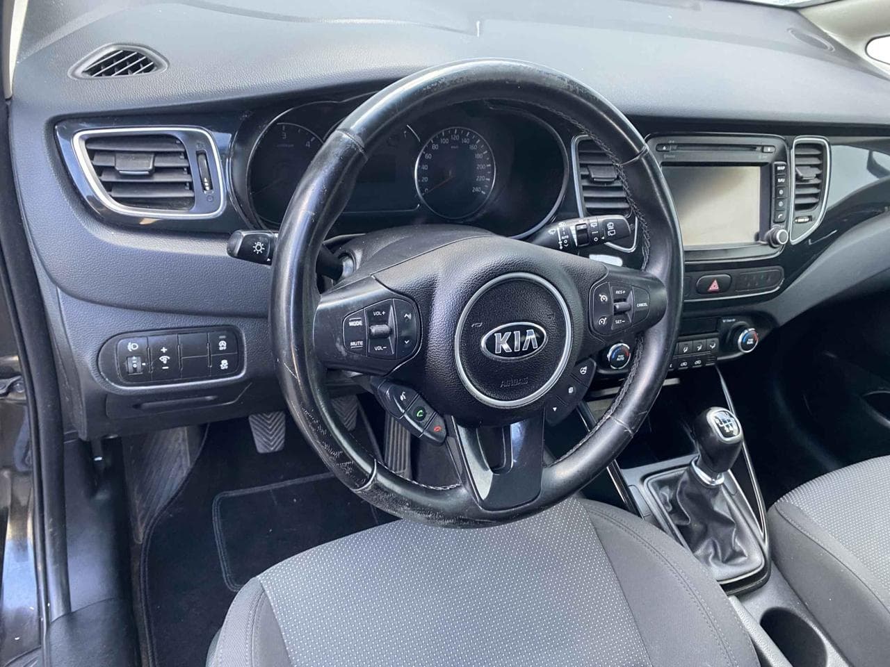 2016 Kia CARENS - 12