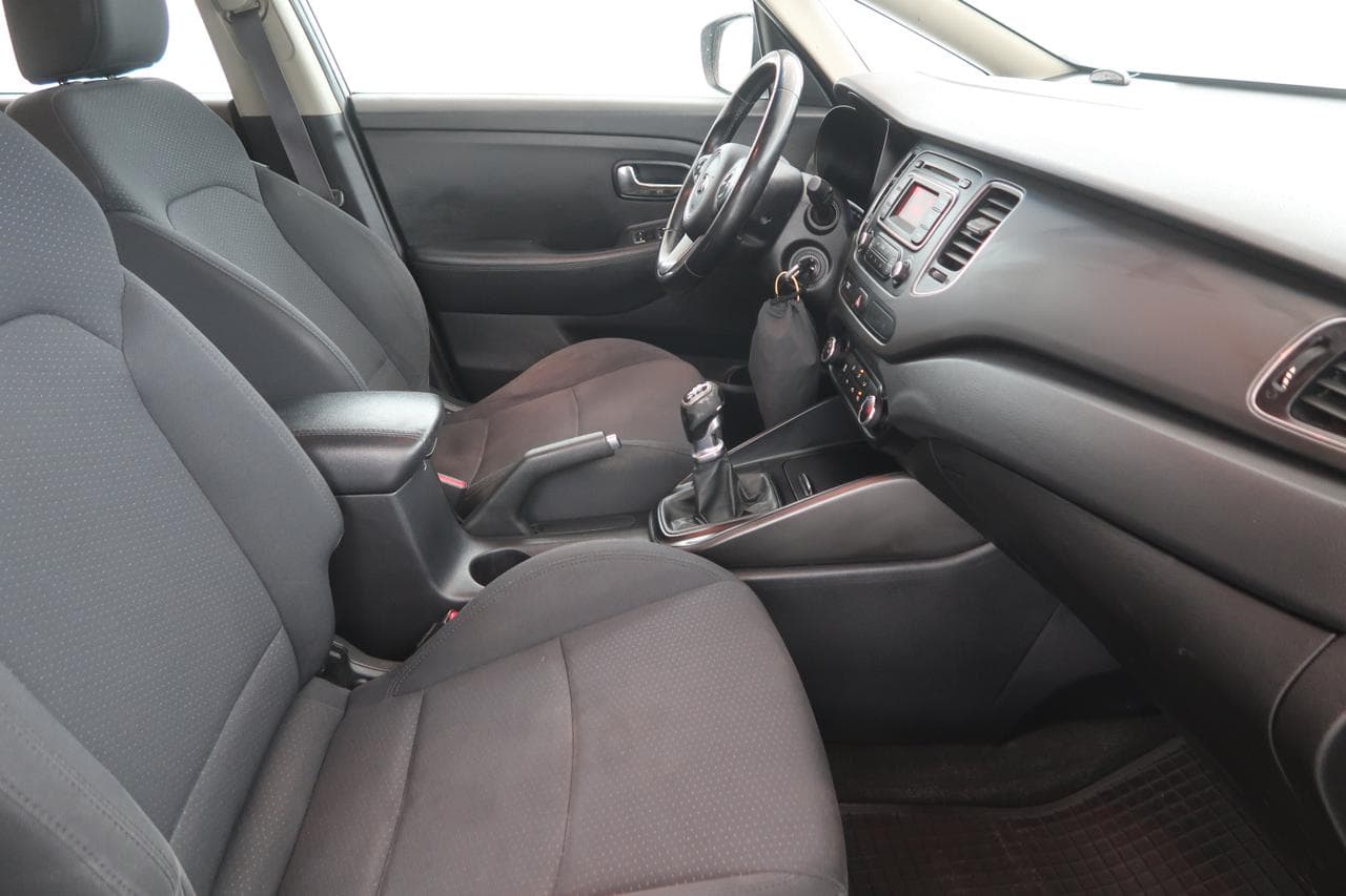 2013 Kia CARENS - 11