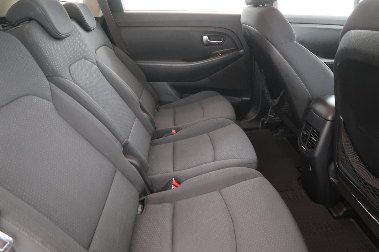 2013 Kia CARENS - 12