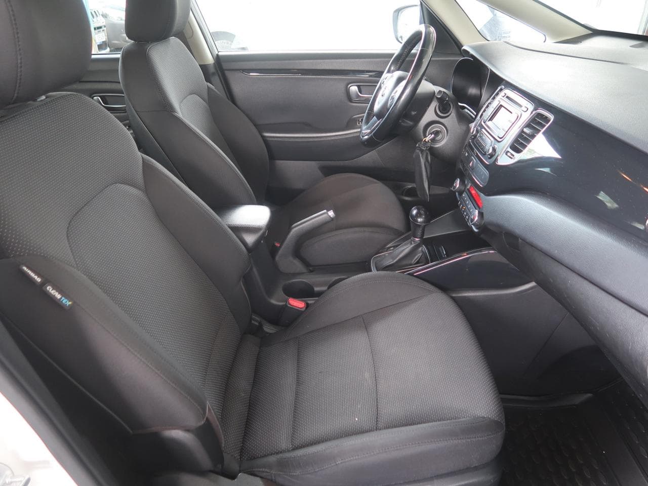 2015 Kia CARENS - 12
