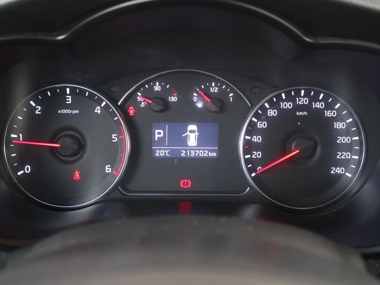2015 Kia CARENS - 17